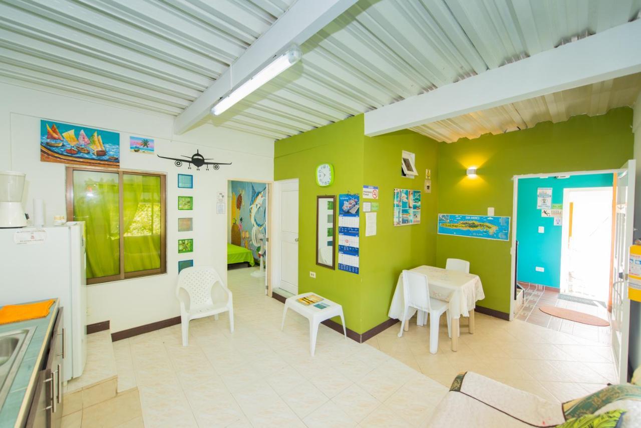 Apartamentos Turisticos El Conquistador San Andrés Extérieur photo